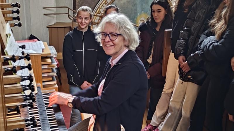 4D besucht die Orgel